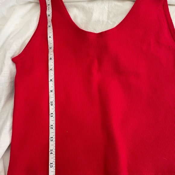 Vintage Huntington Ridge Women’s Red Crop Tank Size Medium - Picture 3 of 4